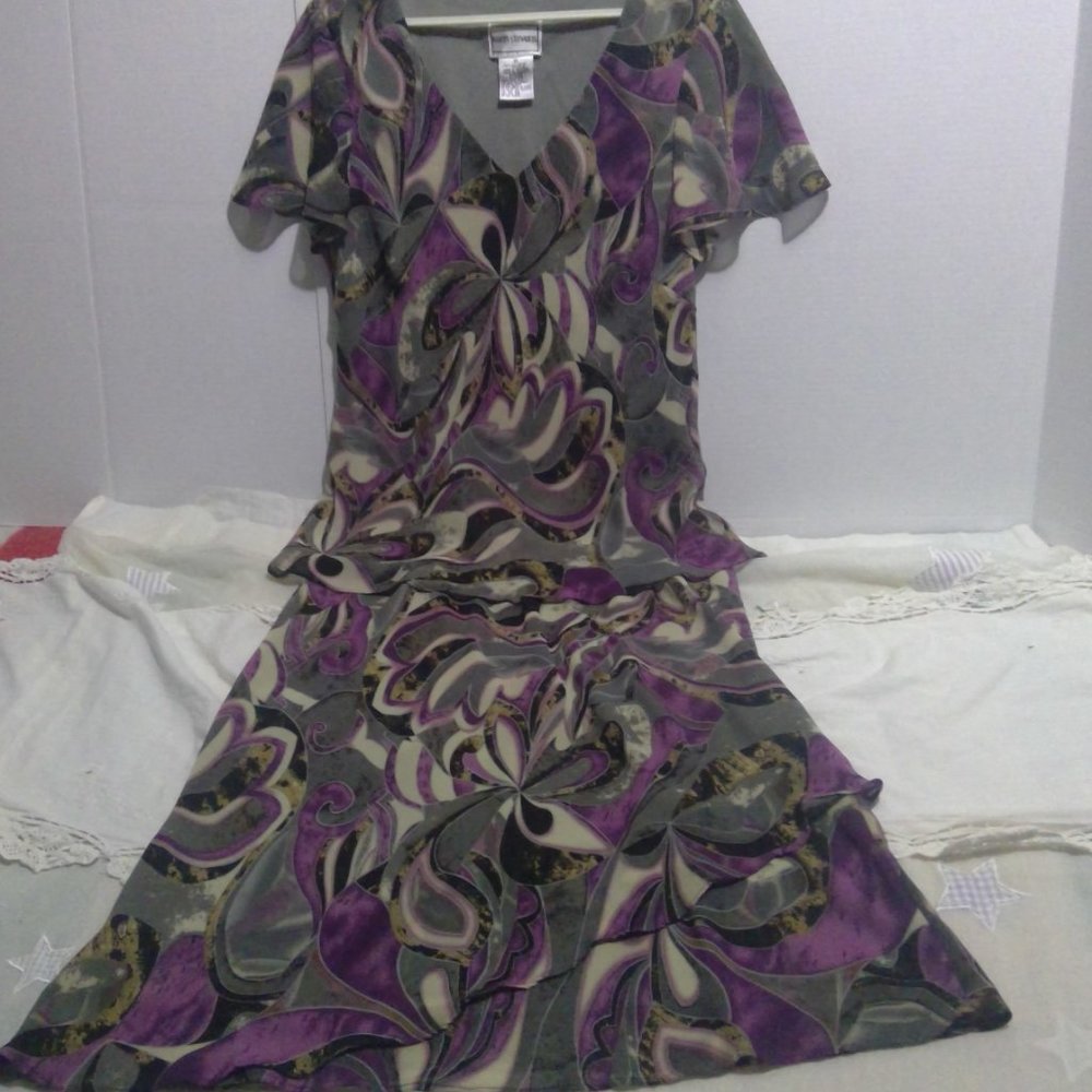 Karen Stevens Skirt and Top Set Size 12